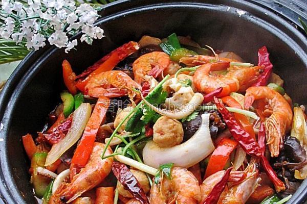 鲜麻辣香锅的做法_海鲜麻辣香锅的做法大全_