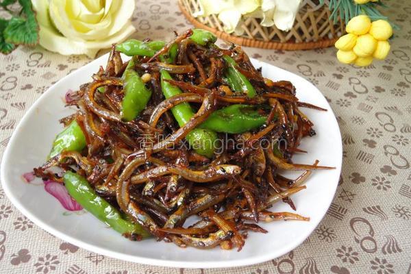 小银鱼炒辣椒的做法大全