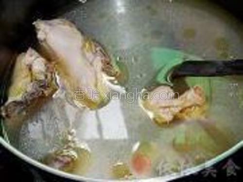 花旗参清鸡汤的做法大全【图】_花旗参清鸡汤的家常做法视频_花旗参清鸡汤怎么做好吃 - 香哈网移动版