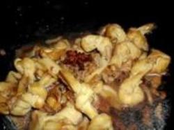 MjUweDA