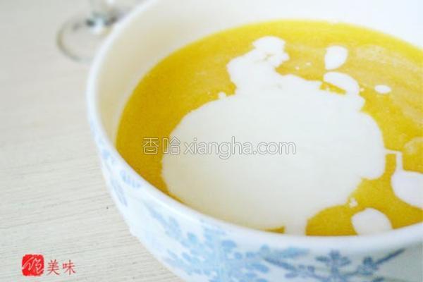 橙汁酸奶鲜榨的做法_橙汁酸奶鲜榨的做法大全