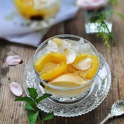 枇杷的功效与作用及食用方法_枇杷的营养价值