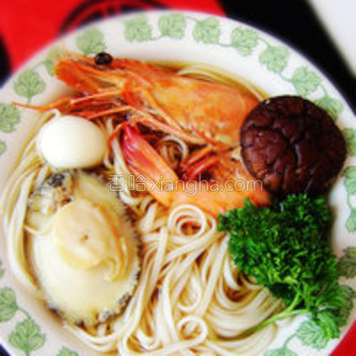 鲍鱼大虾捞面的做法大全