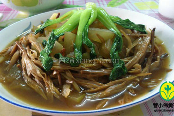 黄花菜炒冬瓜的做法_黄花菜炒冬瓜的做法大全