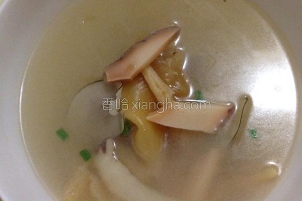 花胶响锣海底椰美容汤(两人份)的做法_花胶响