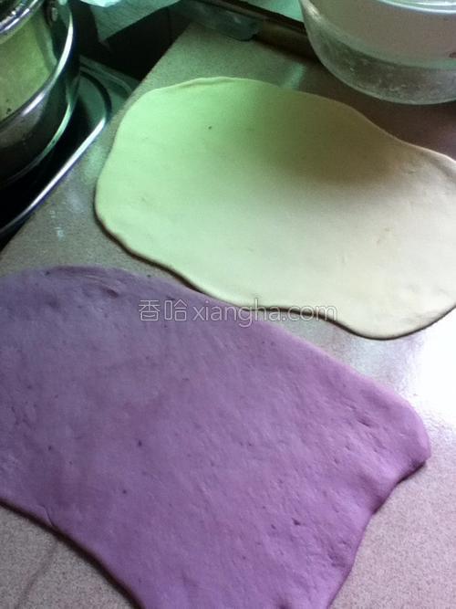 多彩韭菜肉包子的做法大全【图】_多彩韭菜肉