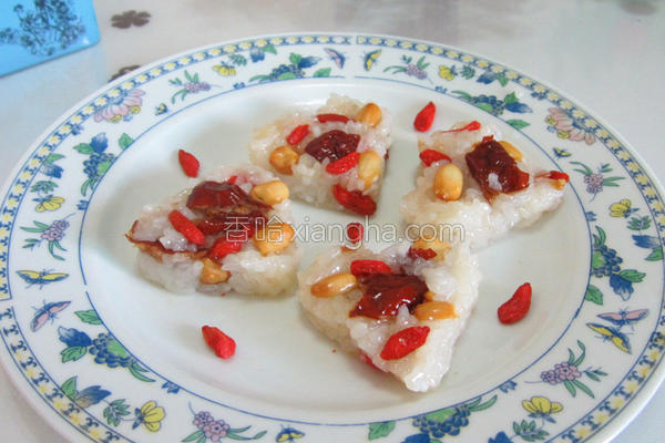 红枣花生糯米饭的做法_红枣花生糯米饭的做法