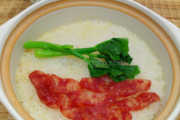 广味香肠煲仔饭的做法大全