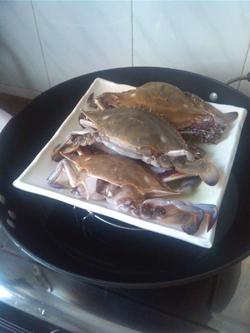 梭子蟹蒸多久会熟 MjUweDA