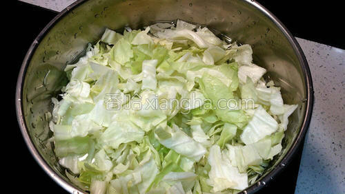 高丽菜香菇肉粥的做法大全