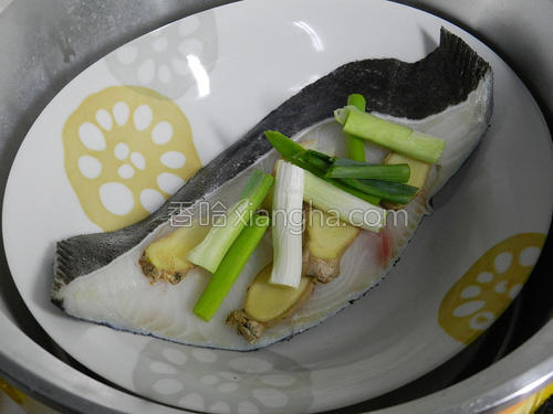 清蒸蛤蜊鳕鱼的做法大全【图】_清蒸蛤蜊鳕鱼