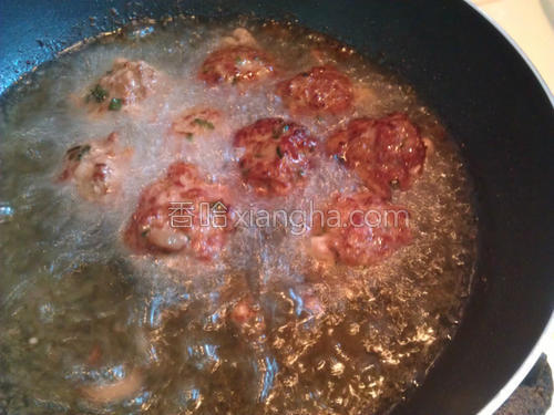 台式炸牛肉丸子的做法大全