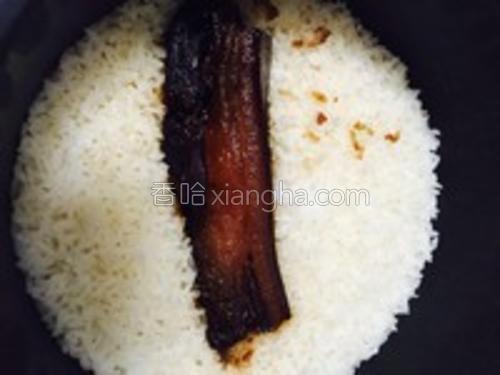 腊肉焖饭的做法大全【图】_腊肉焖饭的家常做
