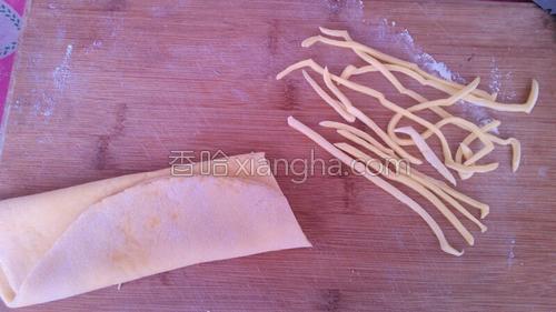 油泼鸡蛋面的做法大全【图】_油泼鸡蛋面的家