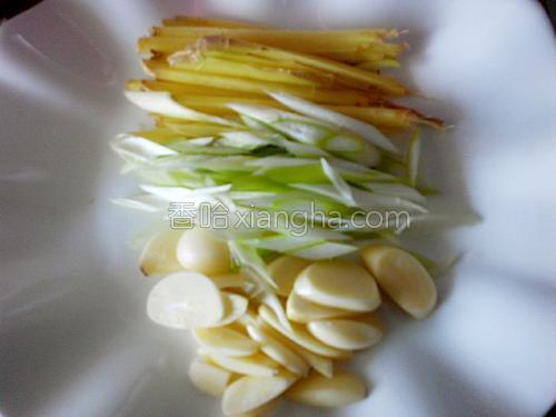 段的做法大全【图】_红烧带鱼段的家常做法视