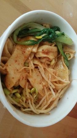 【图】正宗家常油泼面做法_家常油泼面怎么做