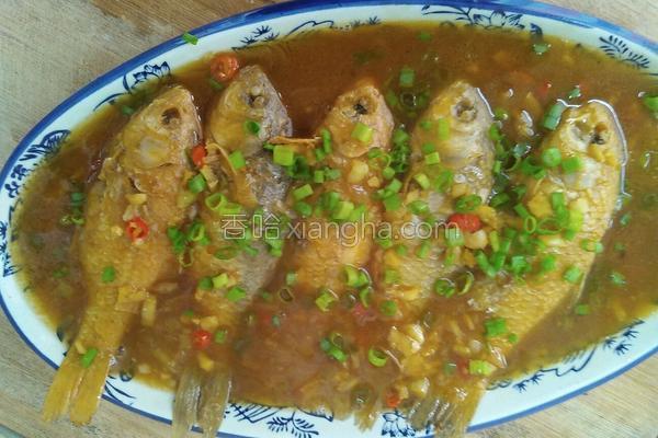 红烧小鲫鱼的做法_红烧小鲫鱼的做法大全_红