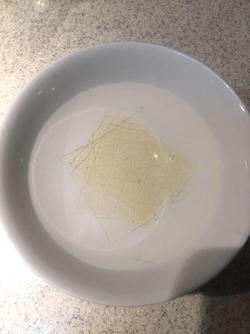 牛奶芒果冻怎么做色泽鲜美 牛奶芒果冻的简单