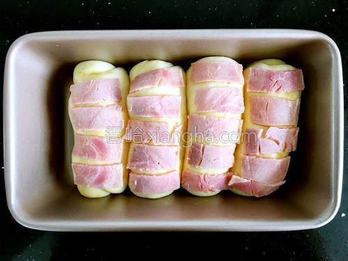 奶酪培根面包的做法大全