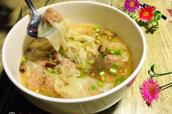 虾肉小馄饨的做法_虾肉小馄饨的做法大全_虾