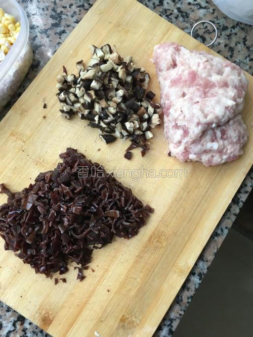 香菇木耳饺子的做法大全【图】_香菇木耳饺子
