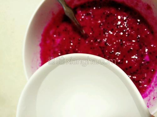 火龙果藕粉糕的做法大全