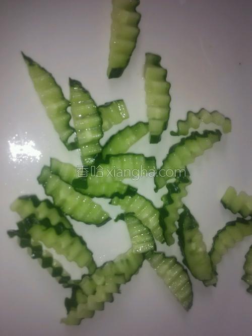 凉拌西瓜皮黄瓜的做法大全