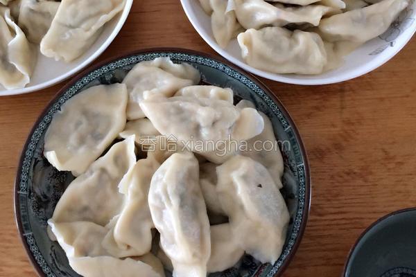 猪肉木耳胡萝卜水饺的做法大全【图】_猪肉木