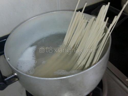 酱油番茄酱炒番茄面条的做法大全