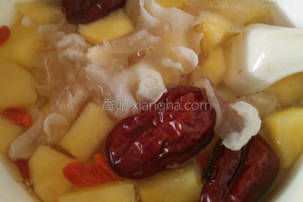 红枣银耳苹果糖水的做法_红枣银耳苹果糖水的
