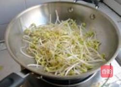 香菇鳕鱼豆芽汤的做法图解4