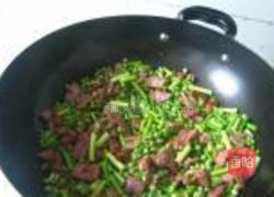 腊肉豌豆煲仔饭的做法图解10