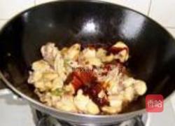 松菇炖鸡的做法图解6