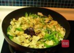 青椒炒豆皮的做法图解7