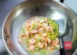 豌豆玉米炒虾球的做法图解11