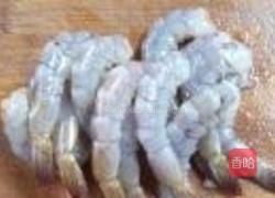 豌豆玉米炒虾球的做法图解1