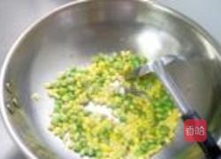 豌豆玉米炒虾球的做法图解8