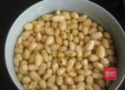 咸猪头肉炖黄豆的做法图解2
