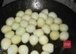 虎皮鹌鹑蛋烧肉的做法图解2
