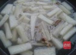 白萝卜牛肉汤的做法图解4