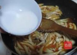 鲜菇肉丝茄汁面的做法图解11