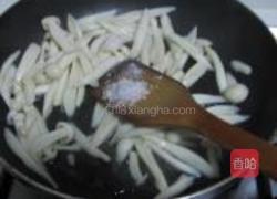 鲜菇肉丝茄汁面的做法图解8