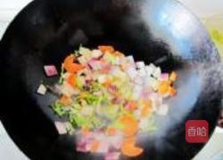 杂疏炒黑白米饭的做法图解3