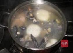 海底椰响螺乌鸡汤的做法图解4