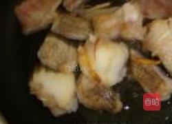番茄焖石斑鱼块的做法图解4