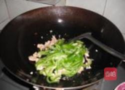 黄豆酱甜椒扁豆角炒肉的做法图解7