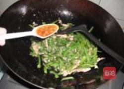 黄豆酱甜椒扁豆角炒肉的做法图解9