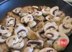 黑椒鸡肉片炒蘑菇的做法图解8