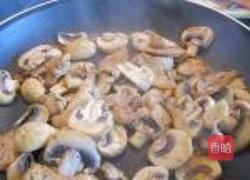 黑椒鸡肉片炒蘑菇的做法图解9