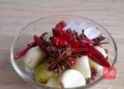 排骨毛豆炖面筋的做法图解2